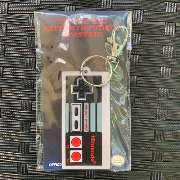 Keychain - Nintendo Control - Picture 1 of 3